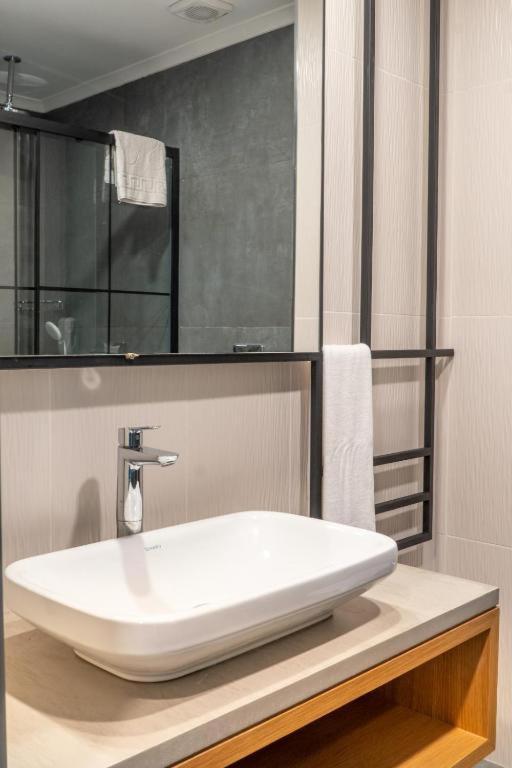 Side Square Hotel Ngoại thất bức ảnh