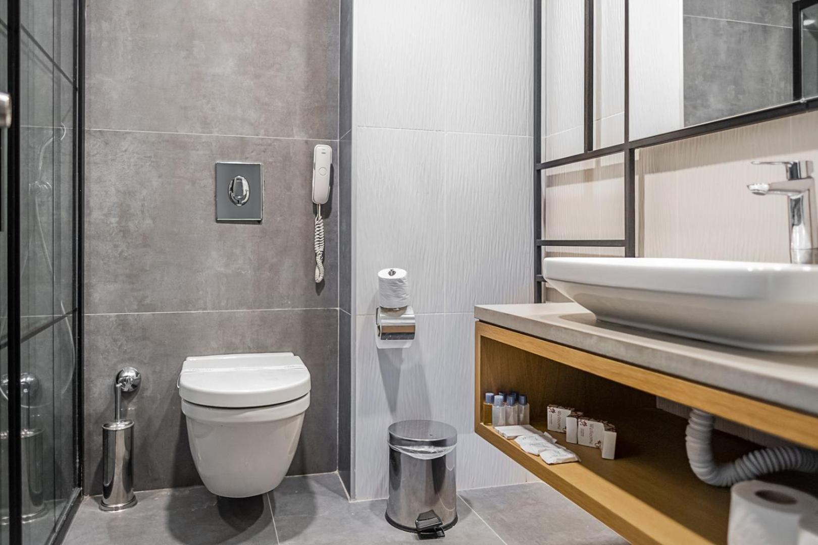 Side Square Hotel Ngoại thất bức ảnh