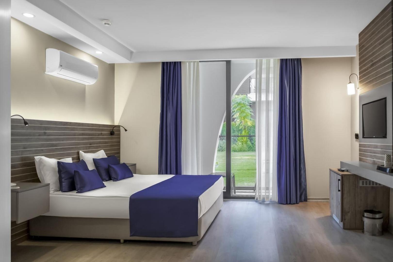 Side Square Hotel Ngoại thất bức ảnh